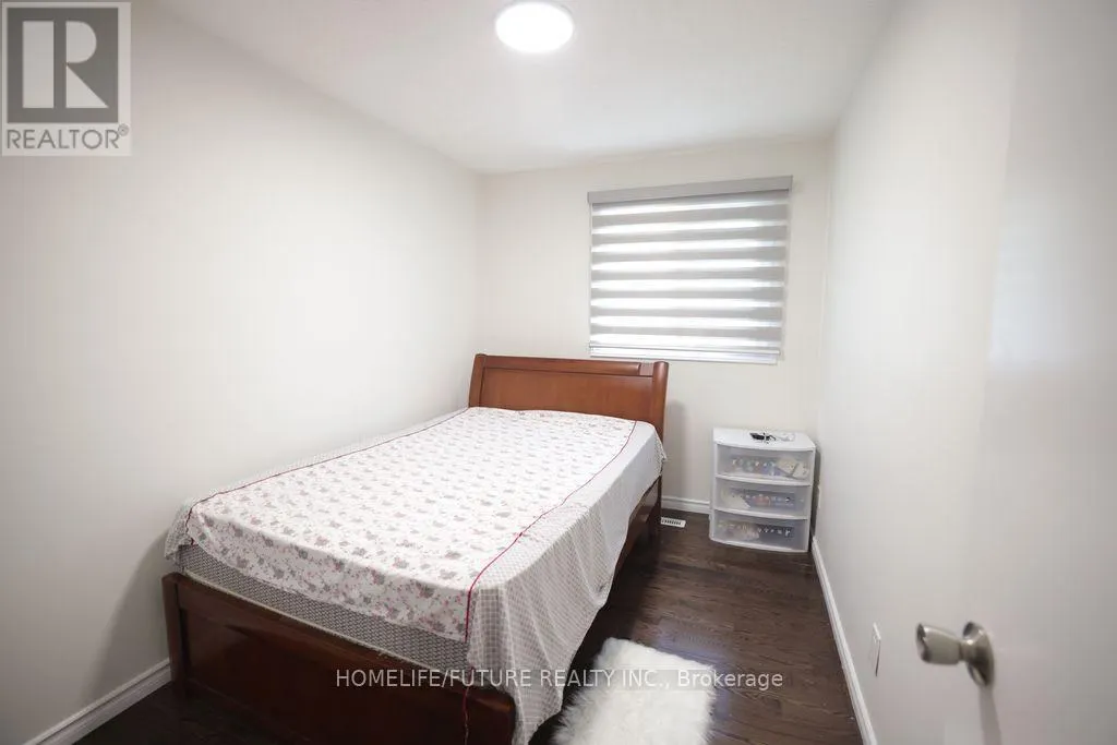 5 - 34 DUNDALK DRIVE