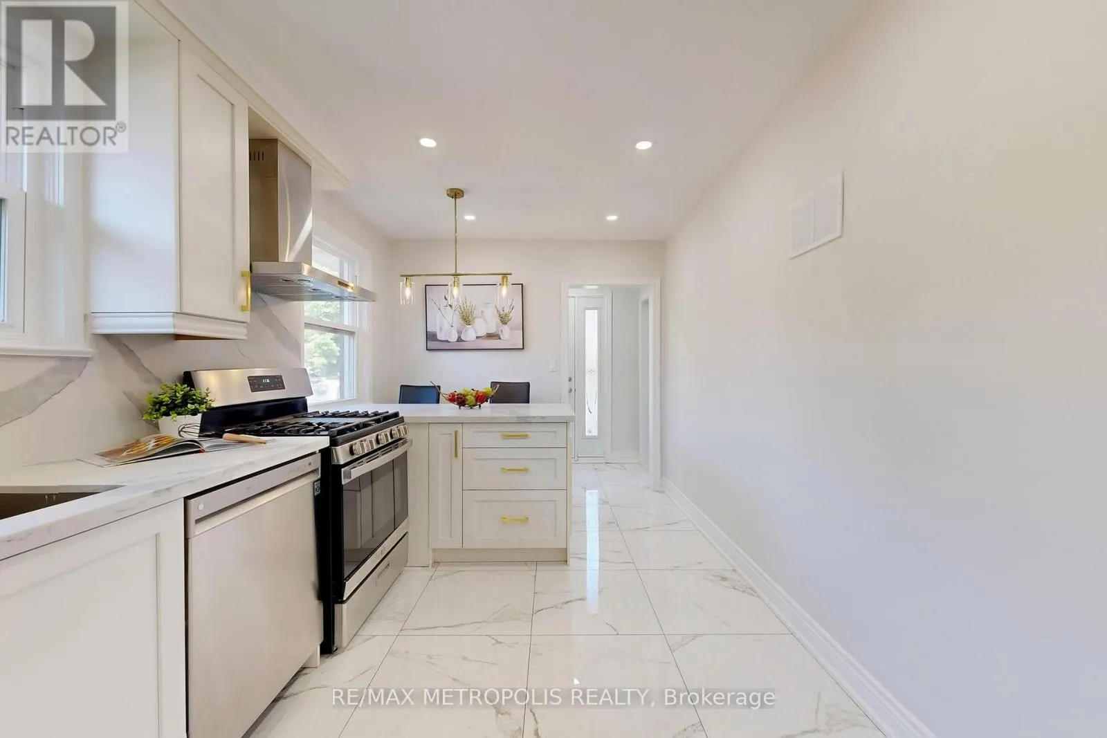 162 LORD ROBERTS DRIVE