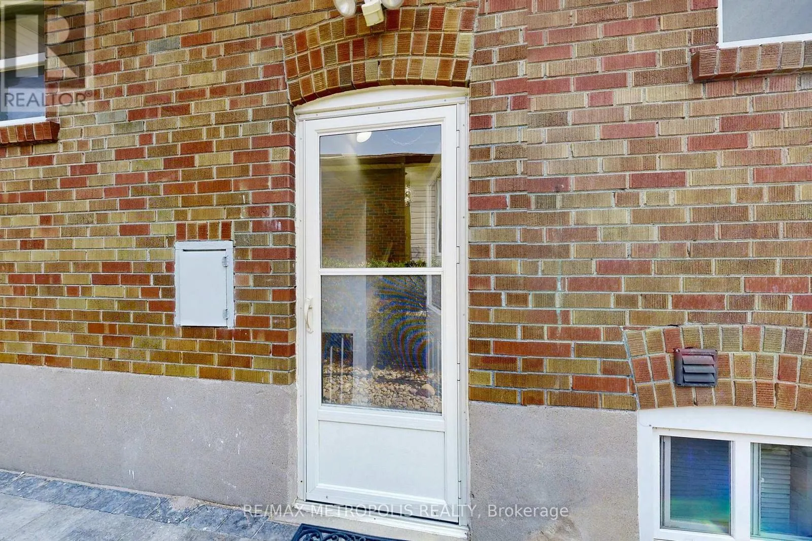 162 LORD ROBERTS DRIVE