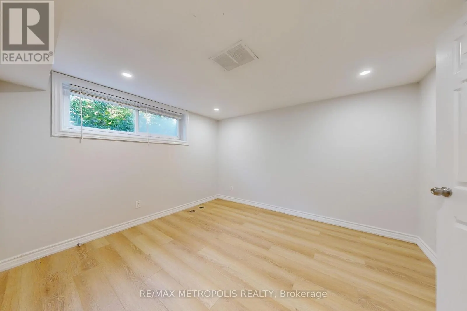 162 LORD ROBERTS DRIVE