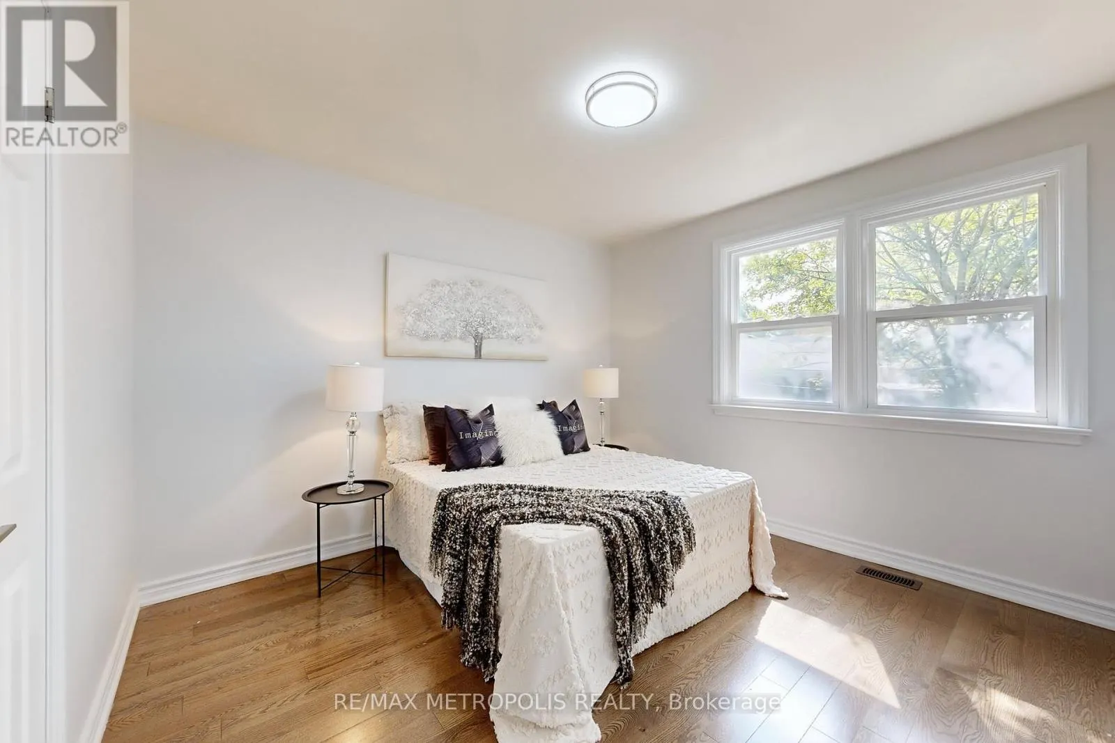 162 LORD ROBERTS DRIVE