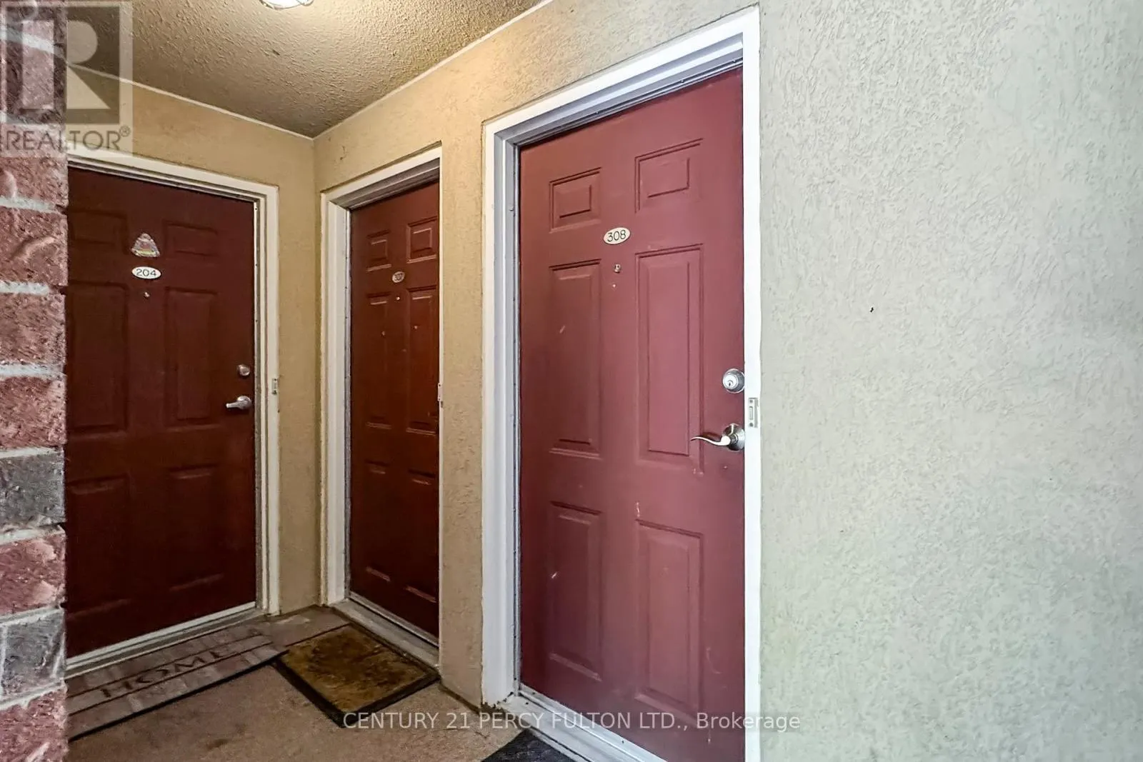 308F - 45 STRANGFORD LANE