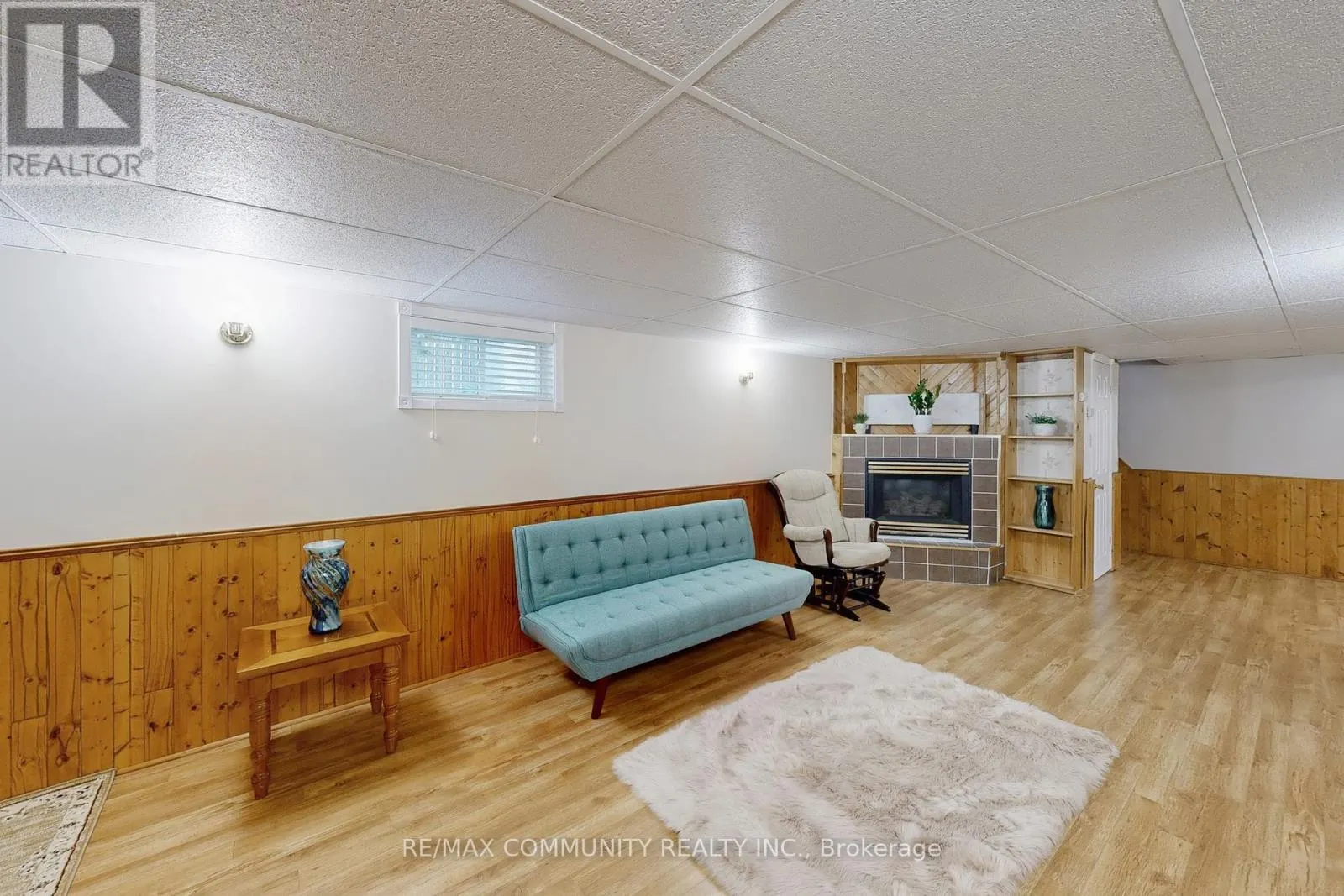 855 ZATOR AVENUE