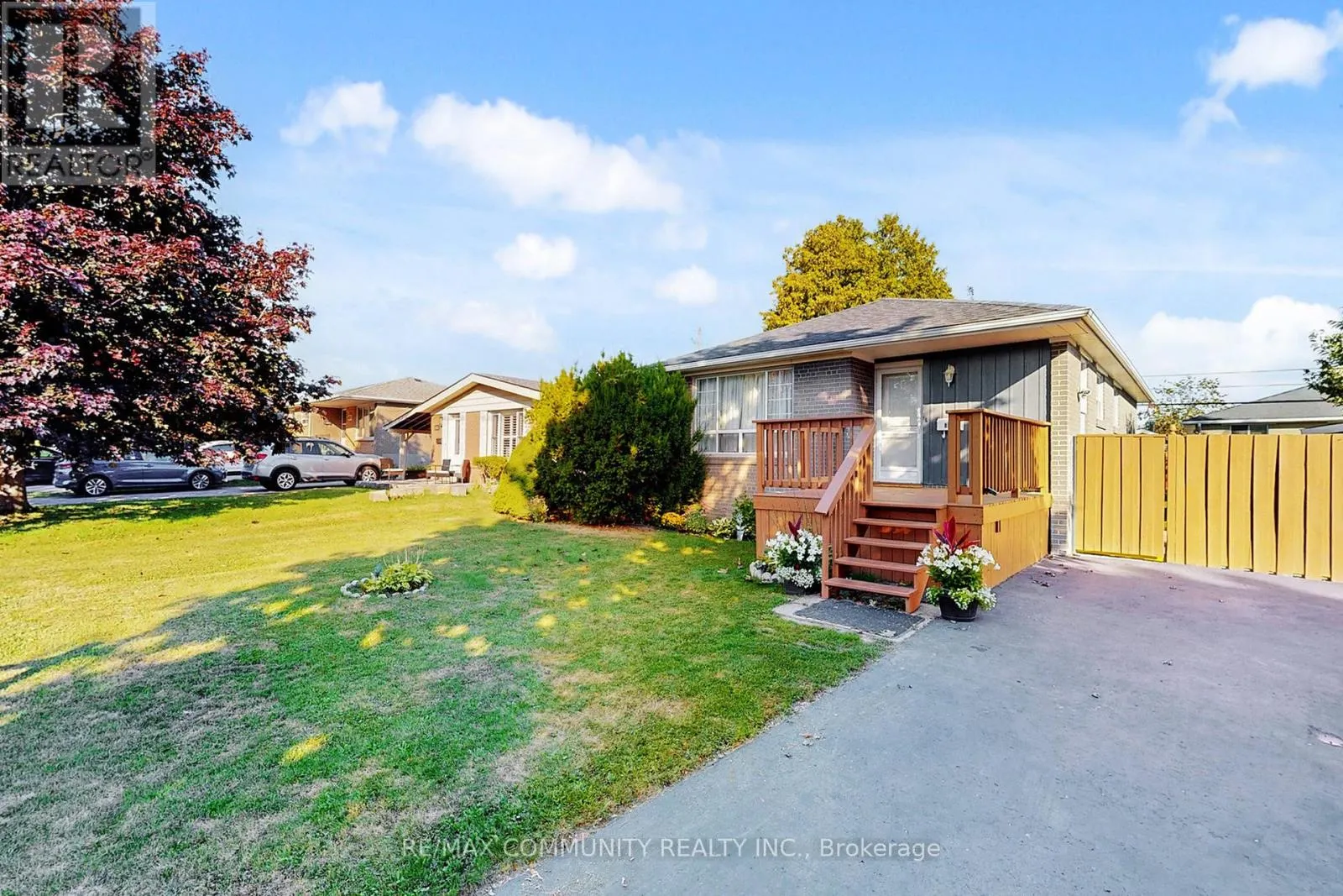 855 ZATOR AVENUE