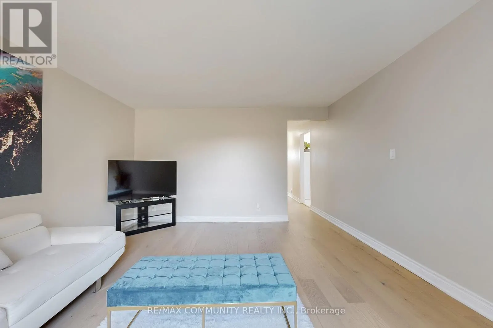 855 ZATOR AVENUE