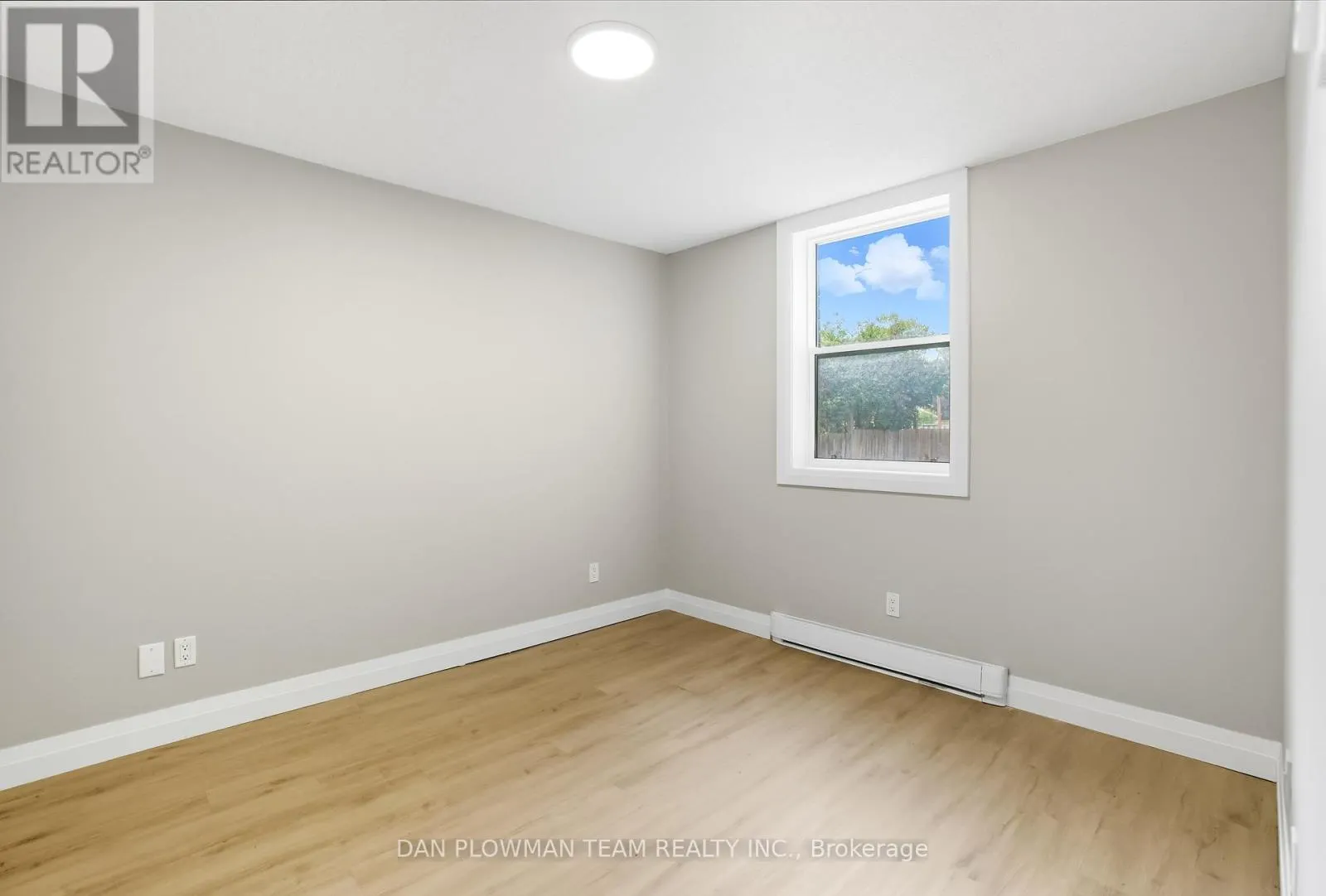 476 ALBERT STREET