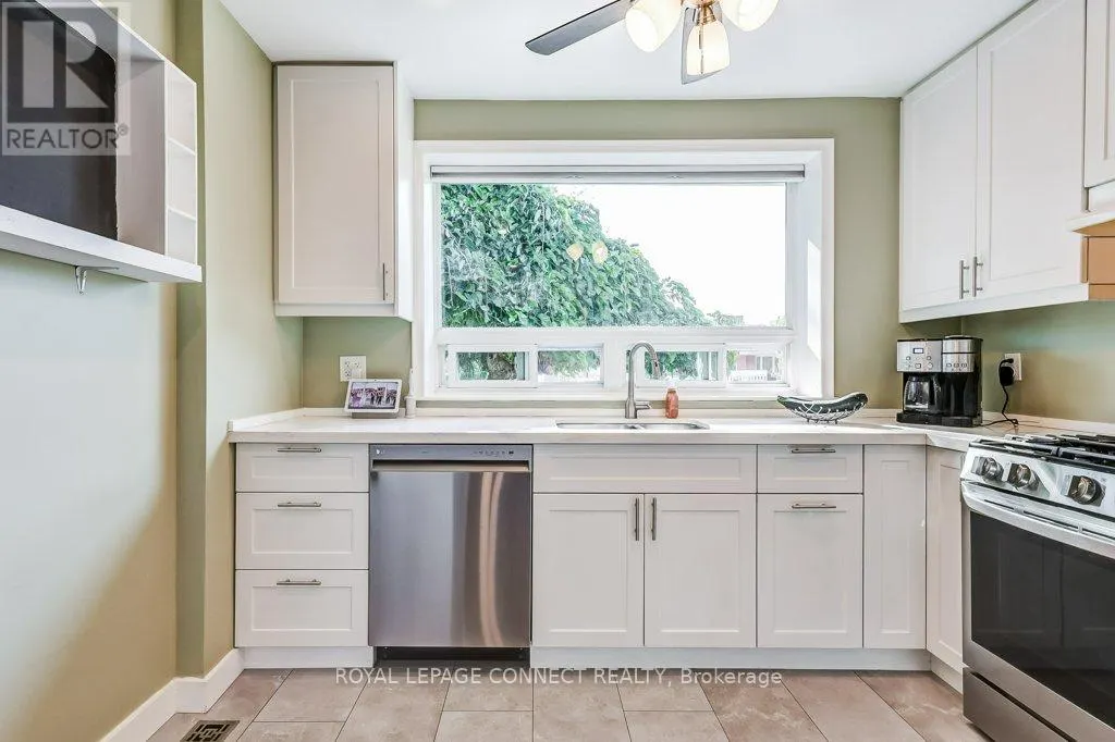 33 TULLOCH DRIVE