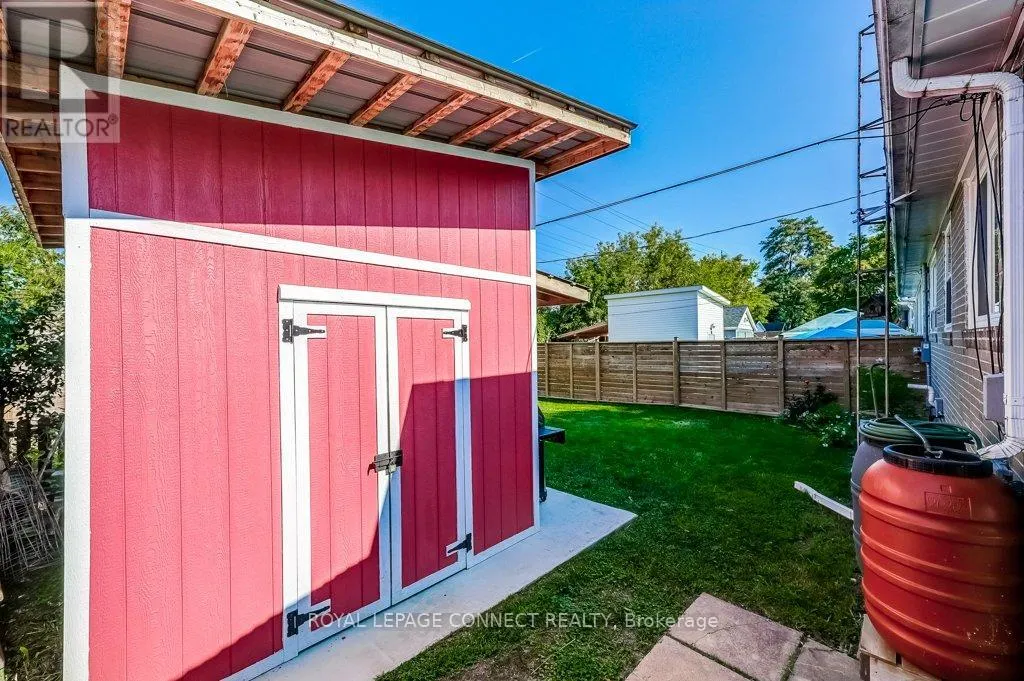 33 TULLOCH DRIVE