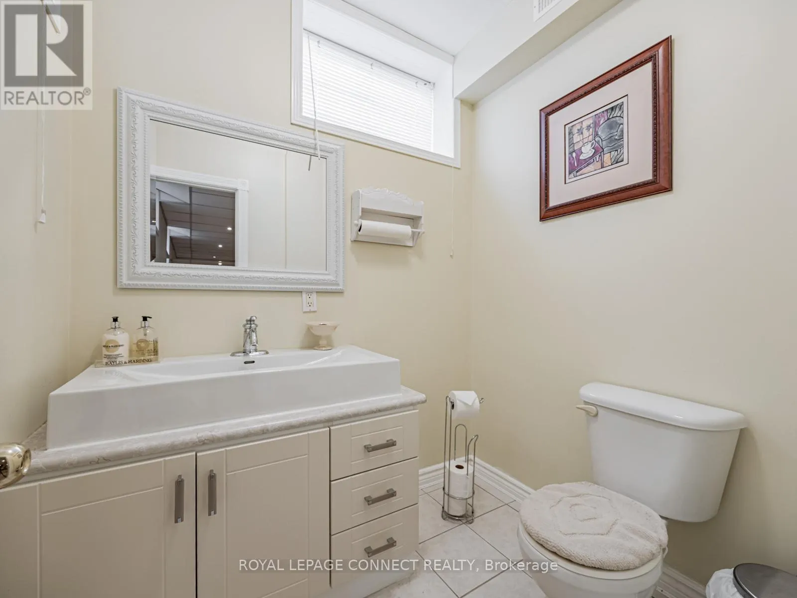 642 SHEPPARD AVENUE