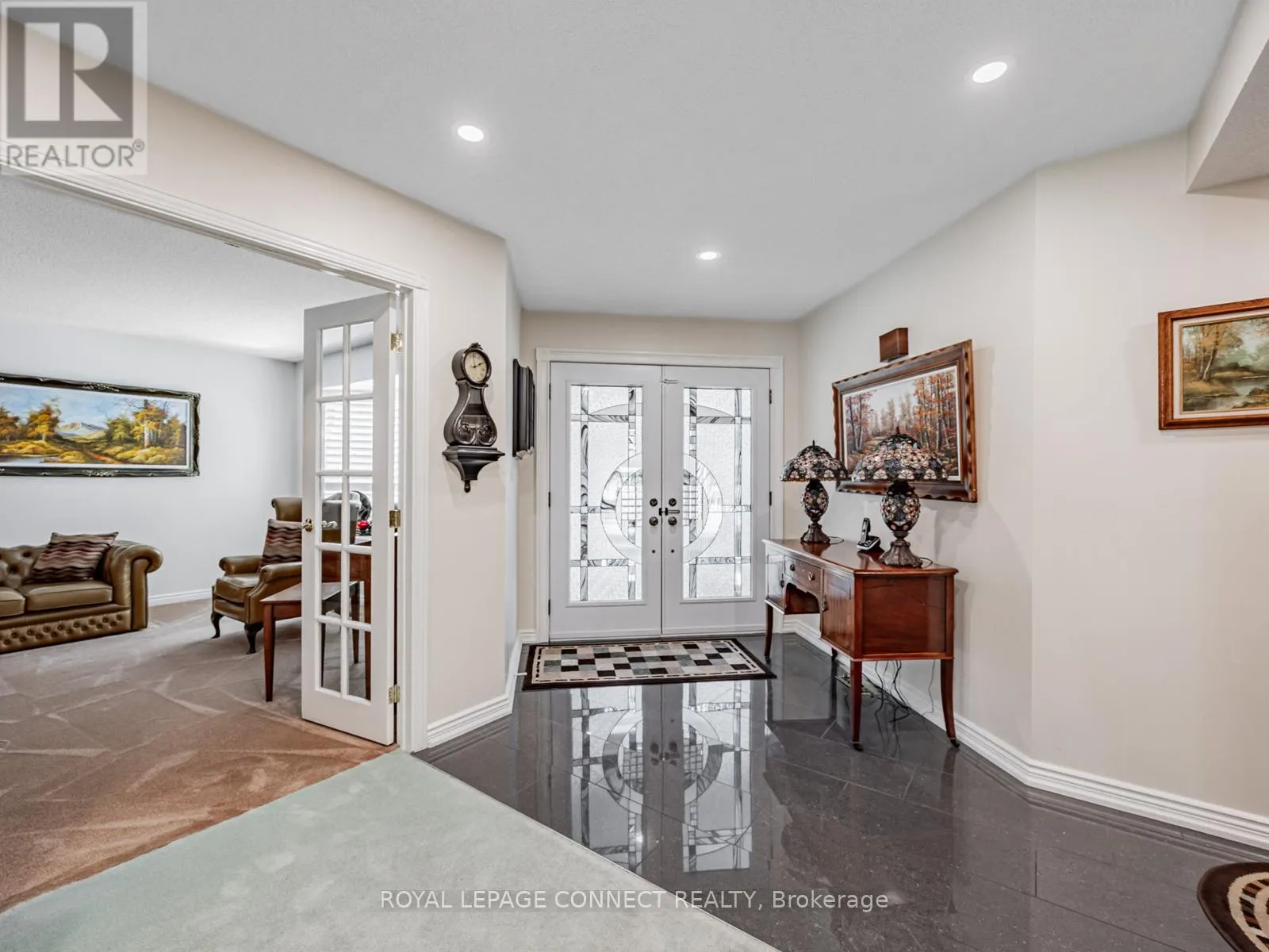 642 SHEPPARD AVENUE