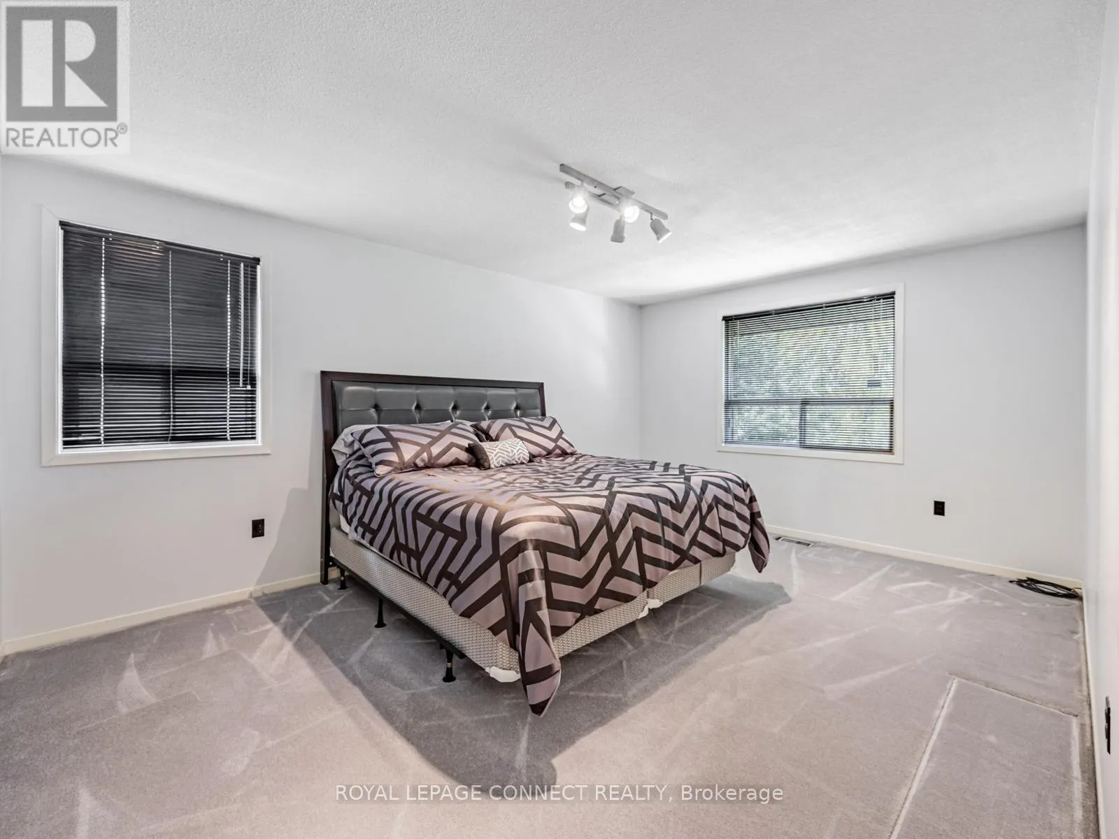 642 SHEPPARD AVENUE