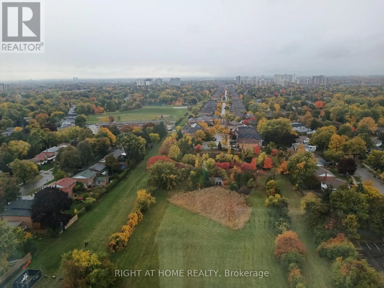 1702 - 3220 SHEPPARD AVENUE E