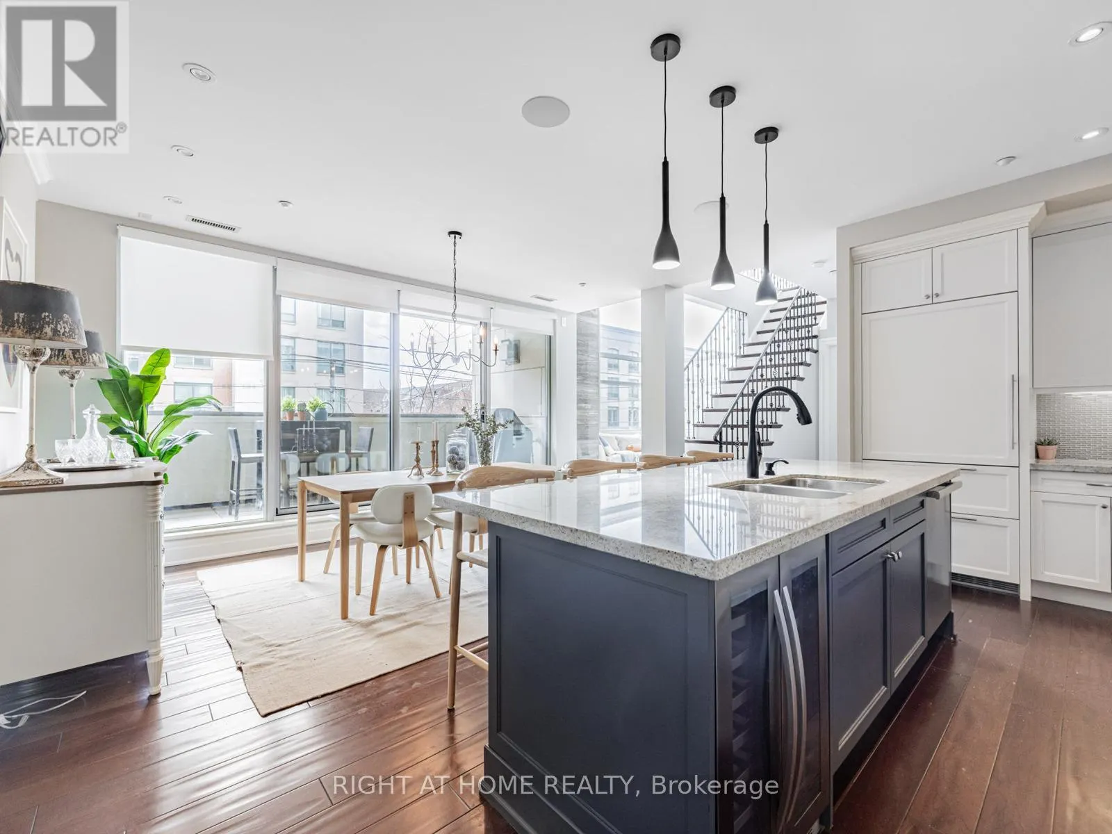 204 - 1 RAINSFORD ROAD