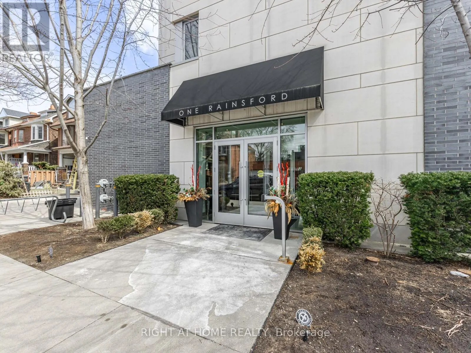 204 - 1 RAINSFORD ROAD