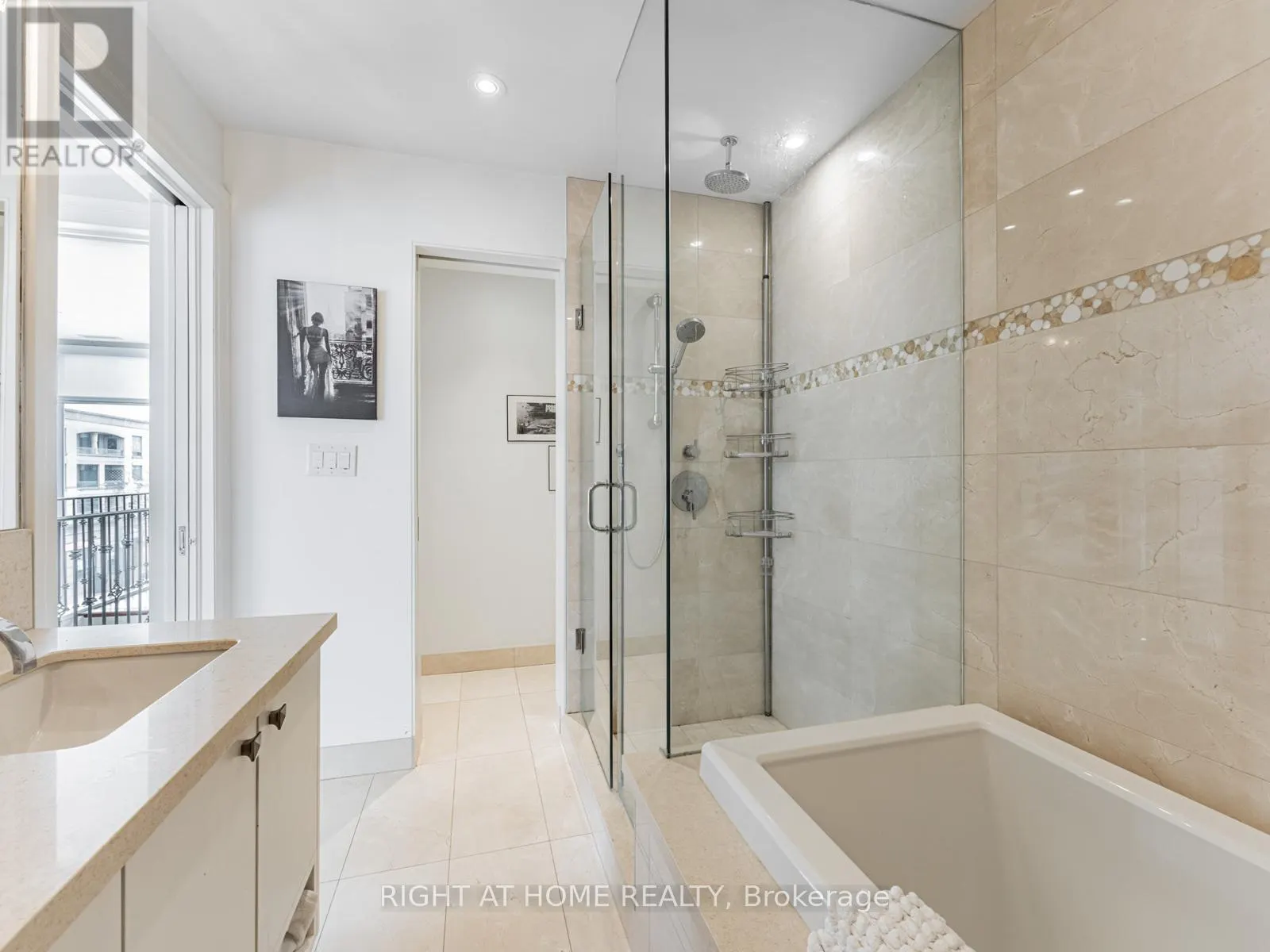 204 - 1 RAINSFORD ROAD