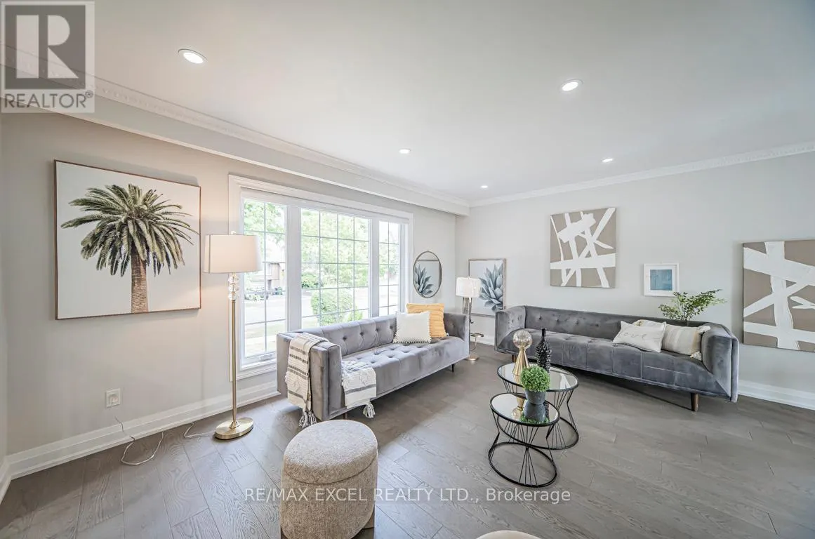 106 ALEXMUIR BOULEVARD