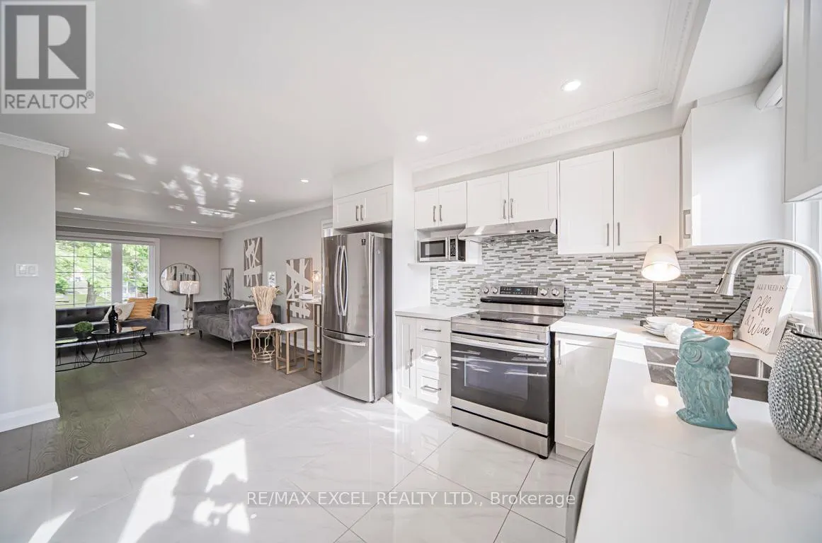 106 ALEXMUIR BOULEVARD