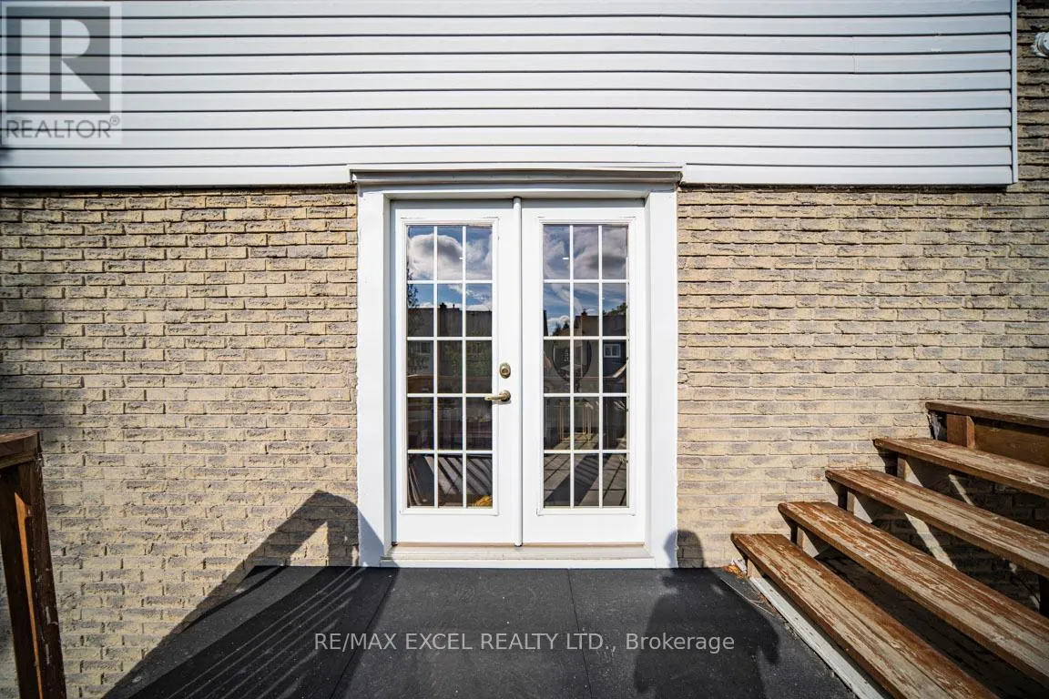 106 ALEXMUIR BOULEVARD