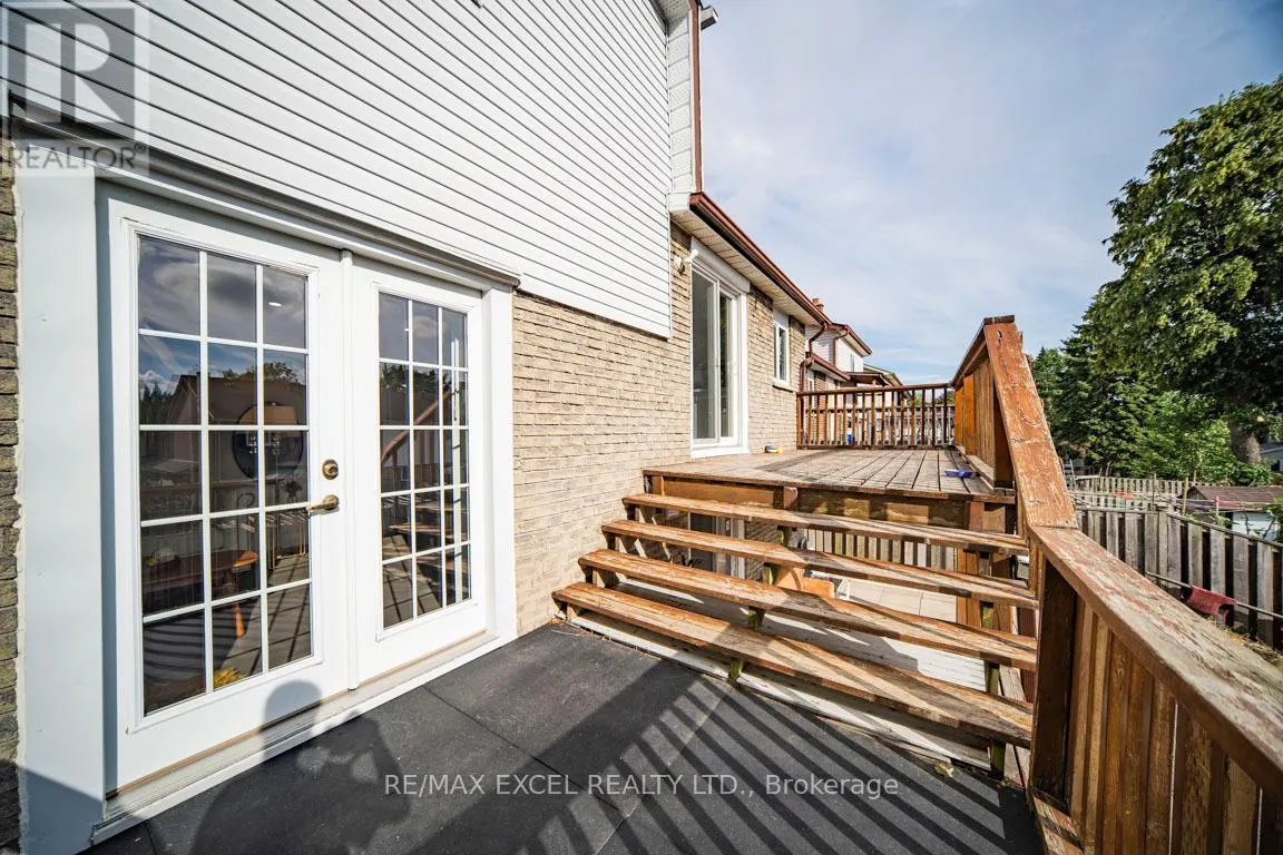 106 ALEXMUIR BOULEVARD
