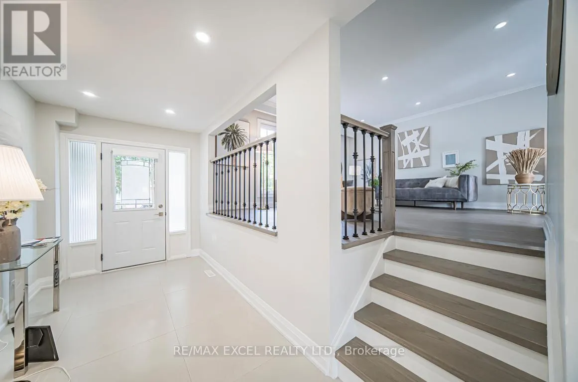 106 ALEXMUIR BOULEVARD