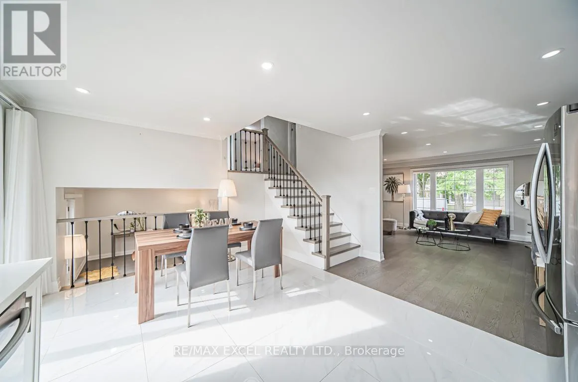 106 ALEXMUIR BOULEVARD