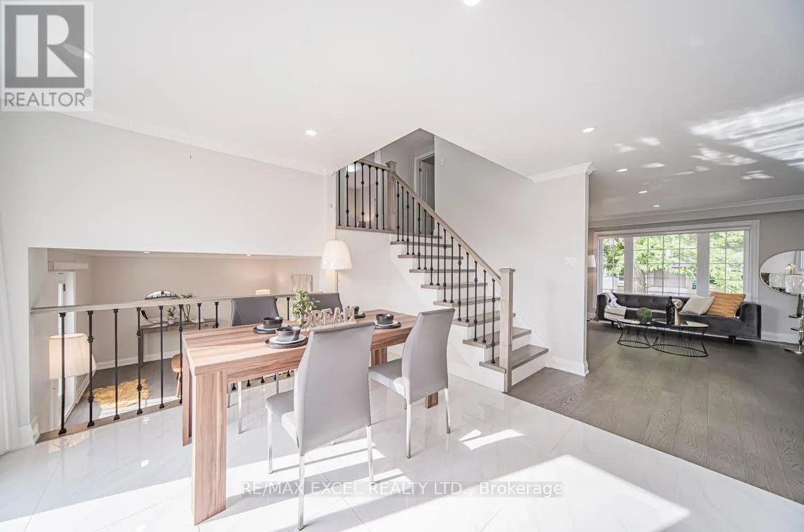 106 ALEXMUIR BOULEVARD