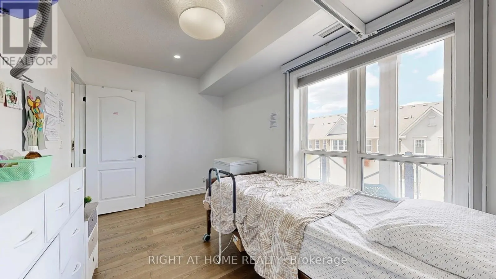325 - 10 MENDELSSOHN STREET