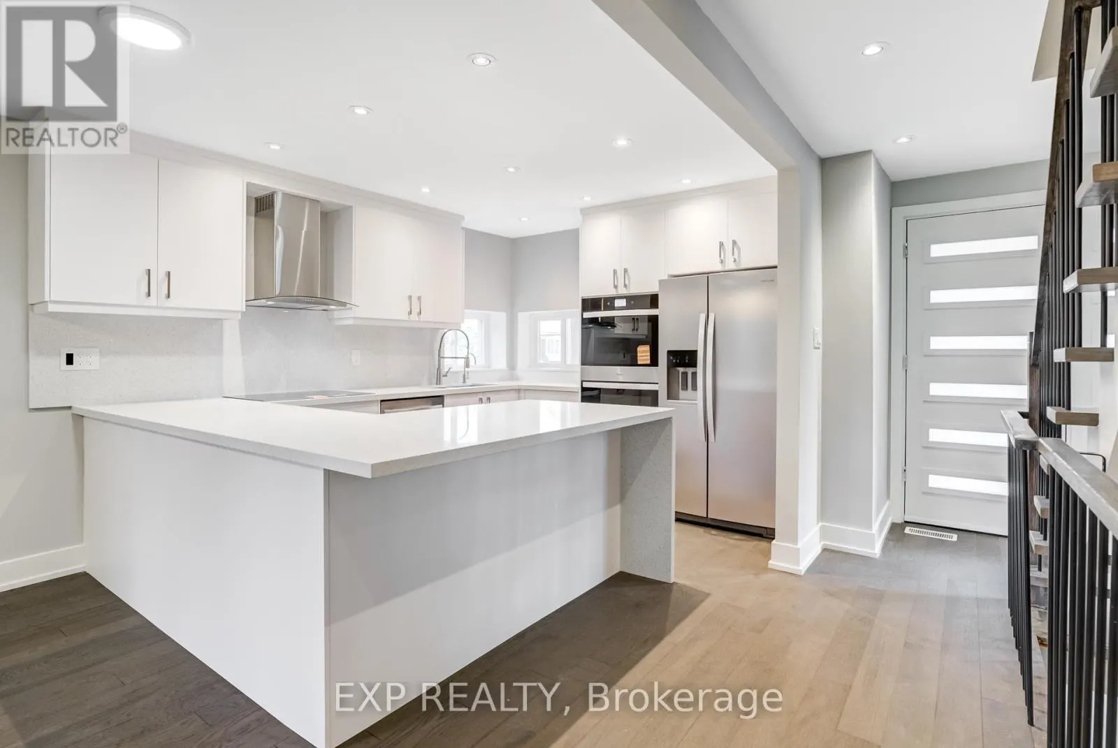 18 INNISDALE DRIVE