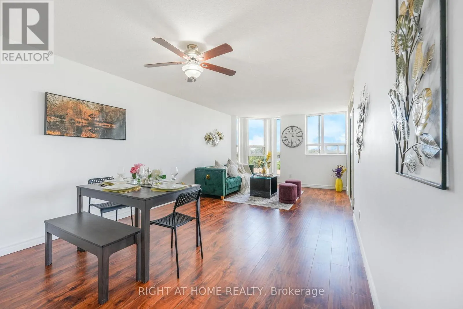 707 - 2466 EGLINTON AVENUE E