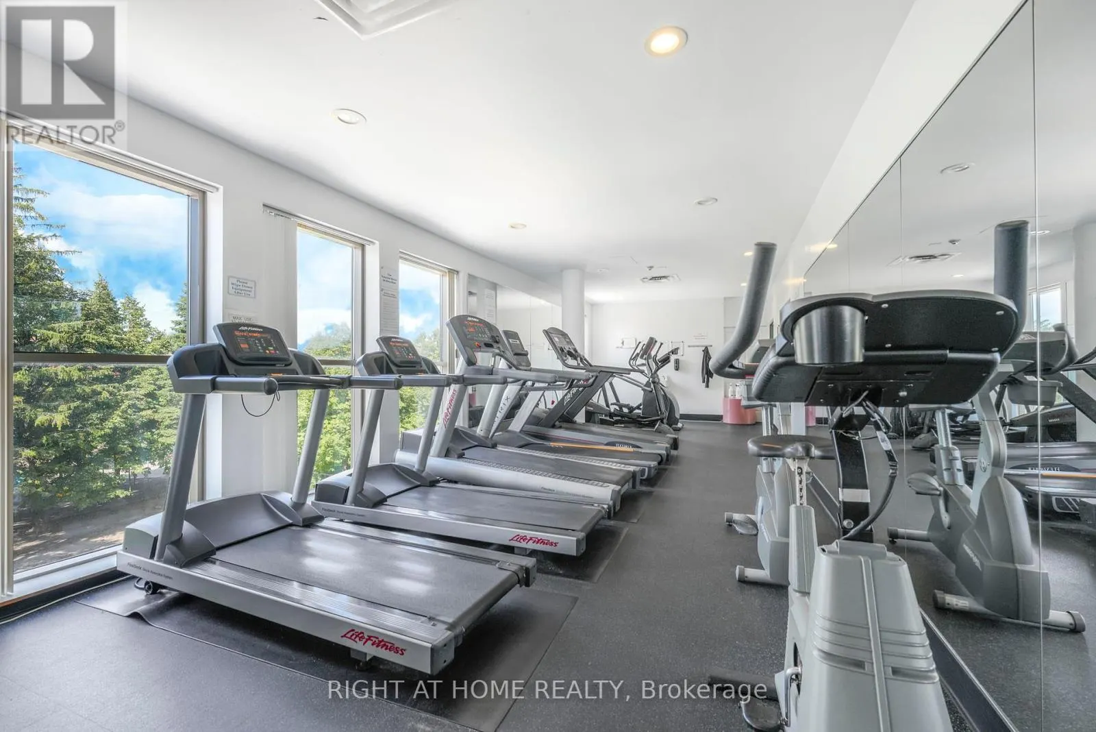 707 - 2466 EGLINTON AVENUE E