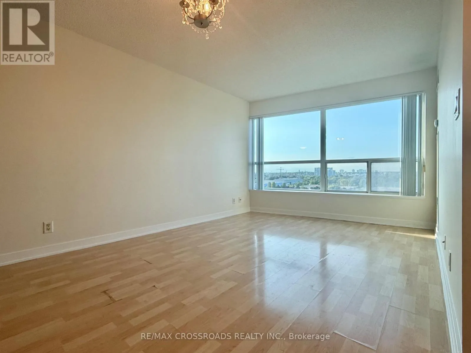 1115 - 38 LEE CENTRE DRIVE