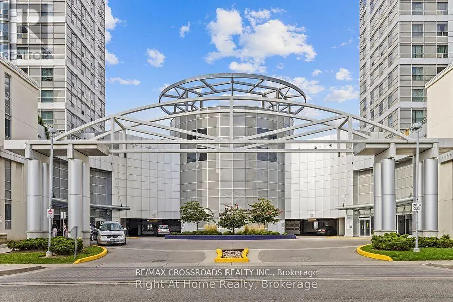 1115 - 38 LEE CENTRE DRIVE