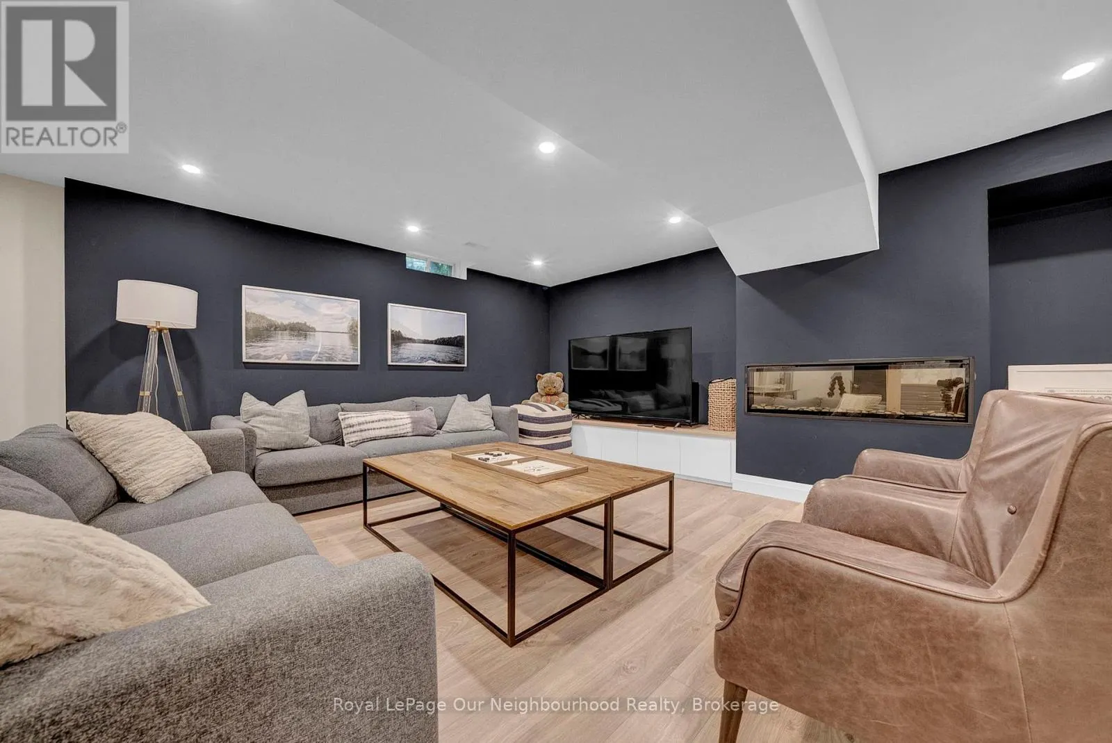 106 HOILE DRIVE N