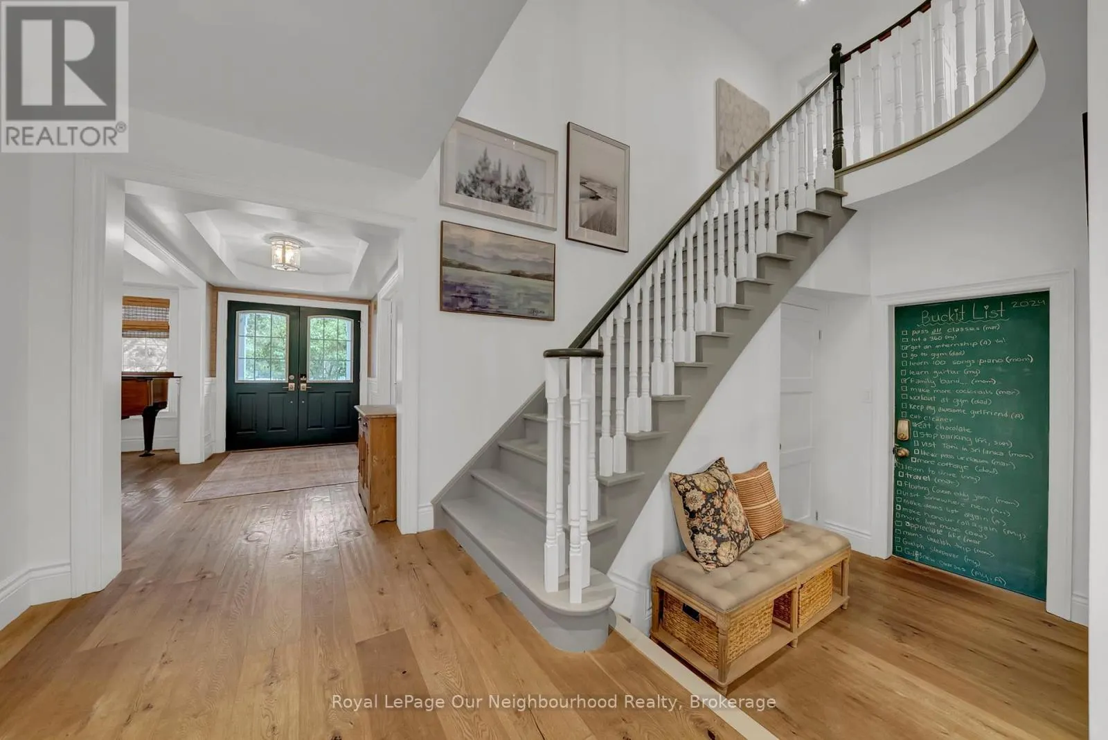 106 HOILE DRIVE N