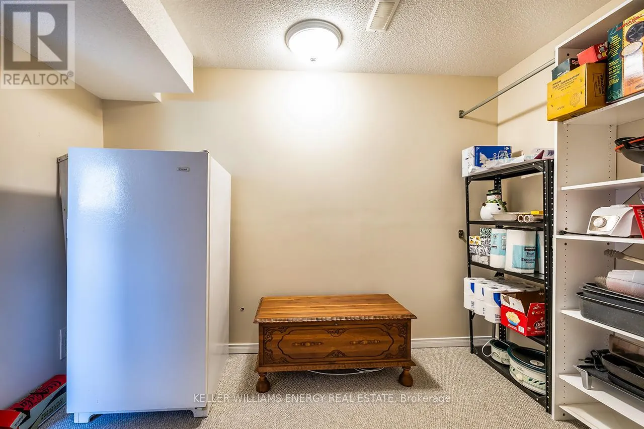 623 DUNROBIN COURT