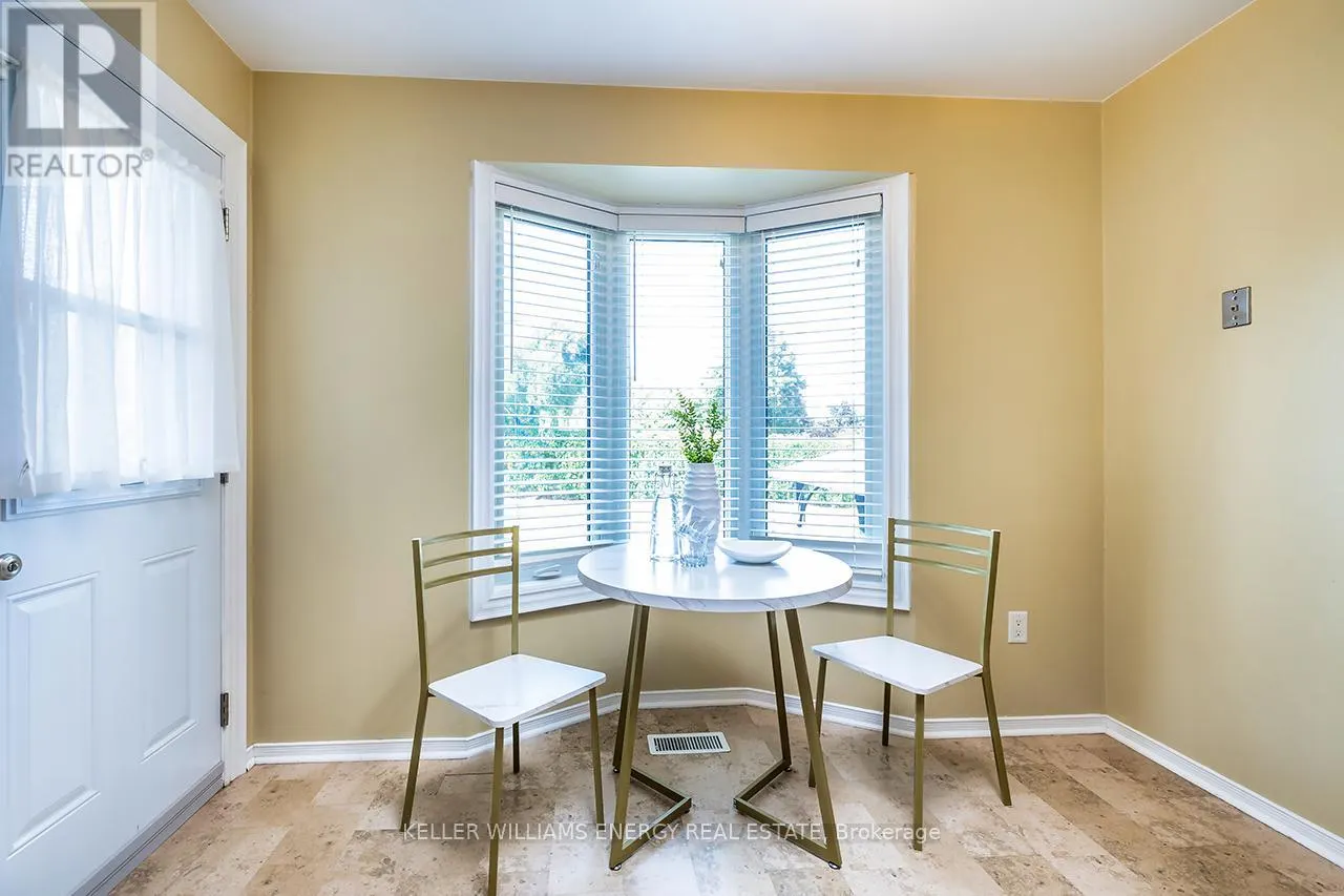 623 DUNROBIN COURT