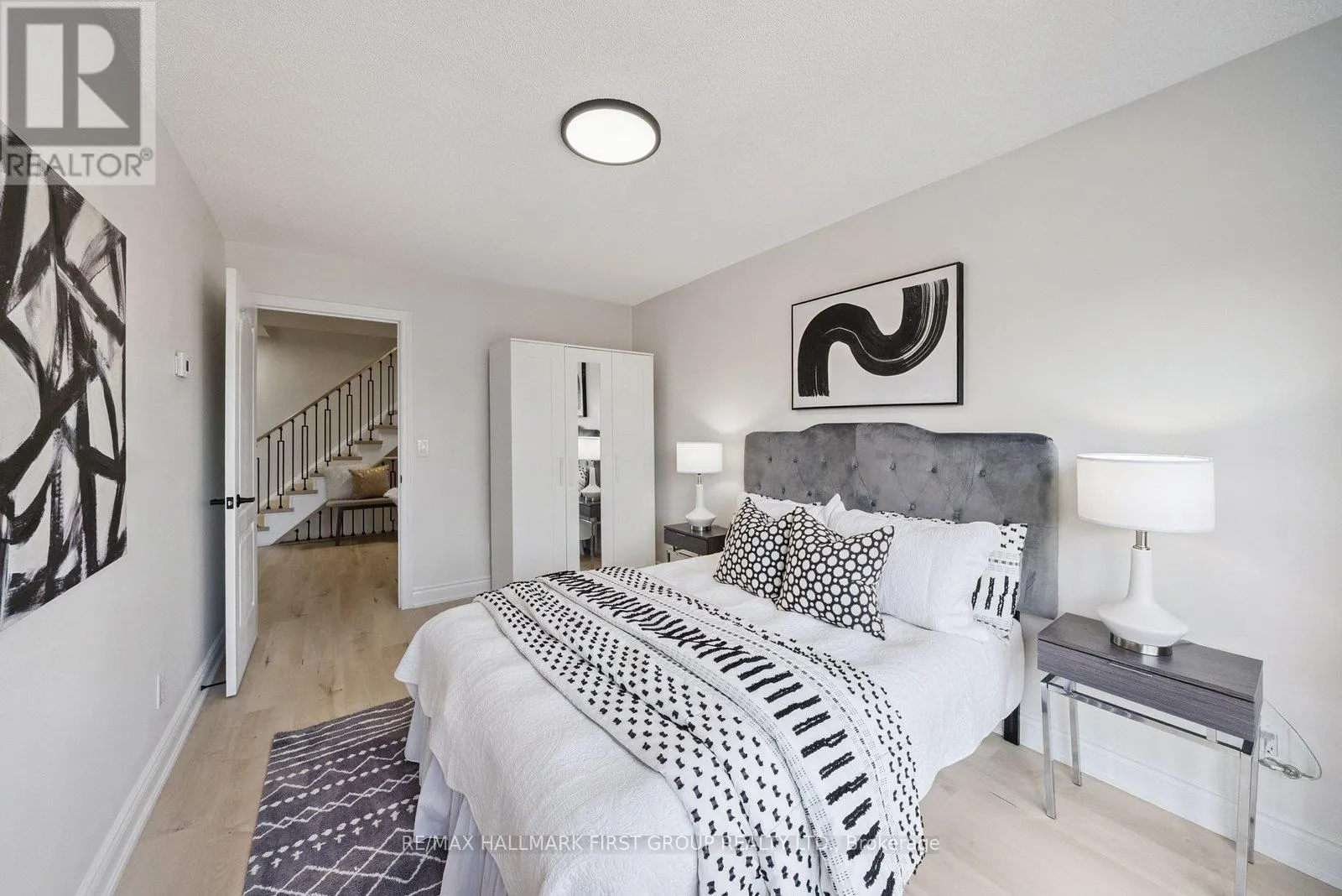 806 - 1400 THE ESPLANADE ROAD N