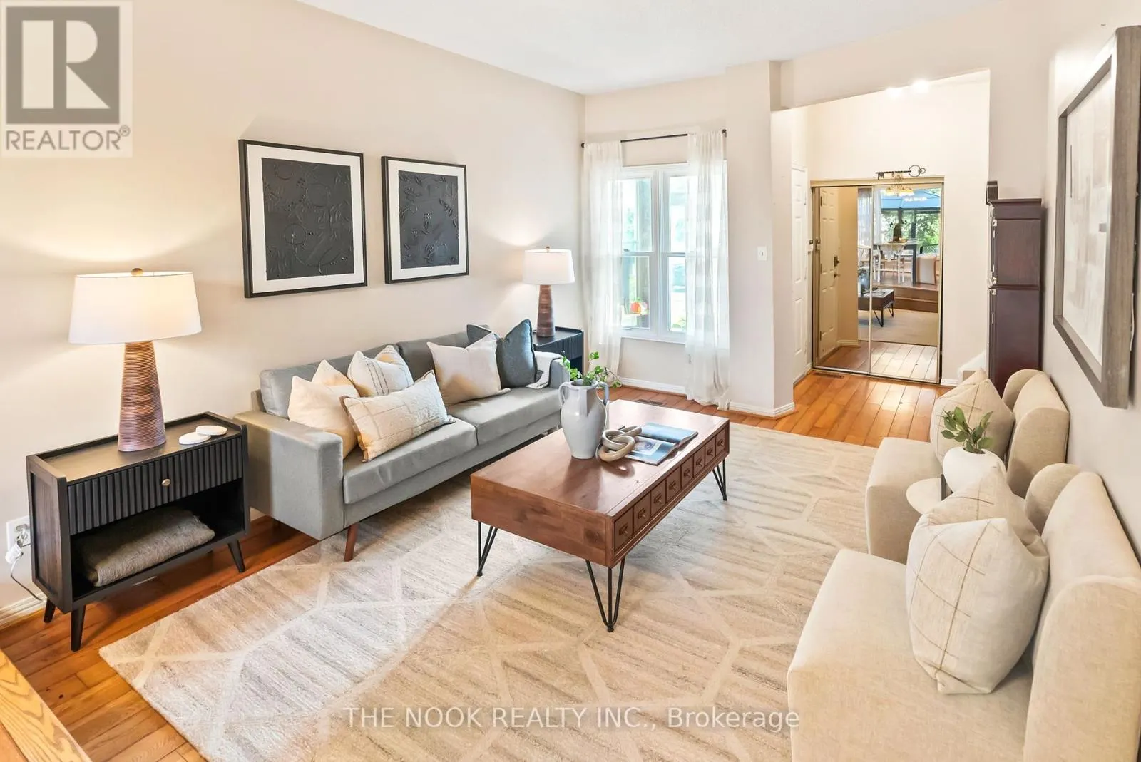 1041 MEADOWRIDGE CRESCENT