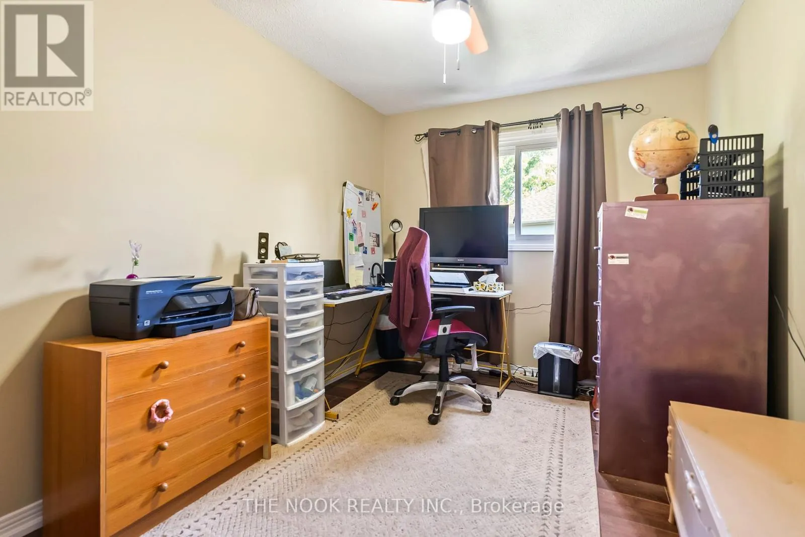 1041 MEADOWRIDGE CRESCENT