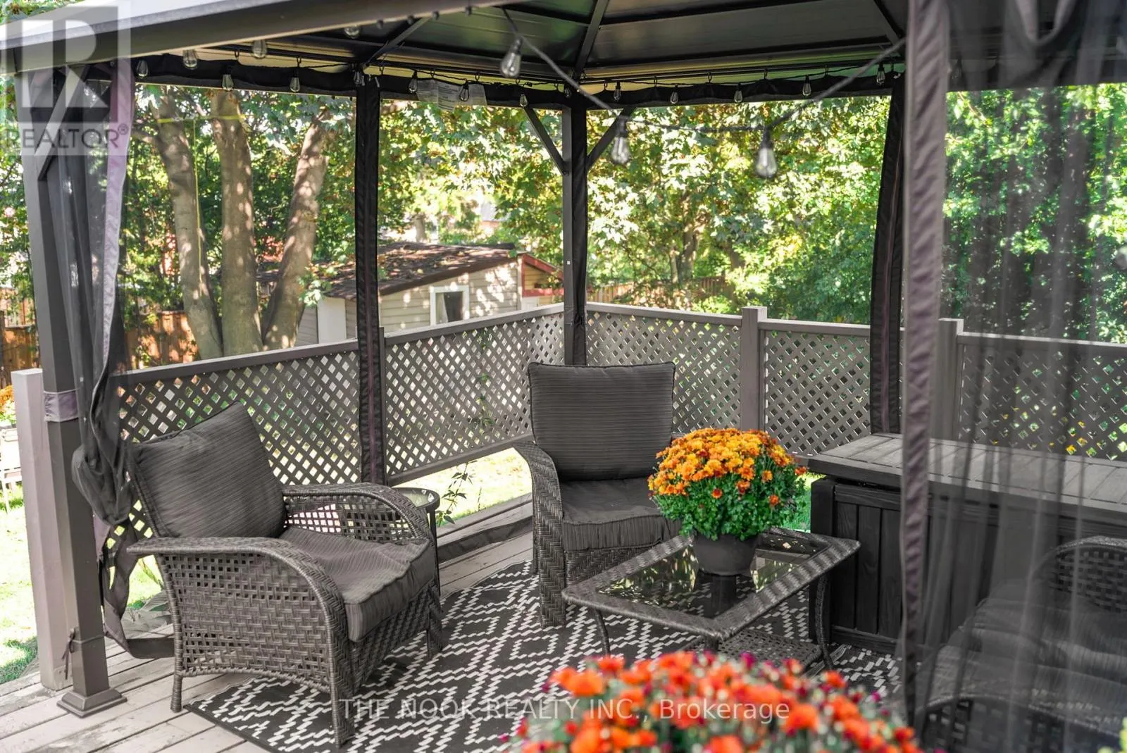 1041 MEADOWRIDGE CRESCENT