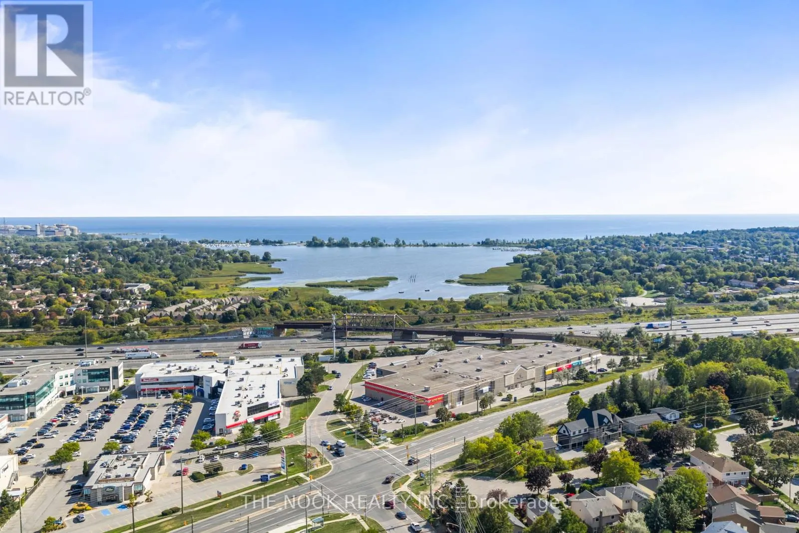 1041 MEADOWRIDGE CRESCENT
