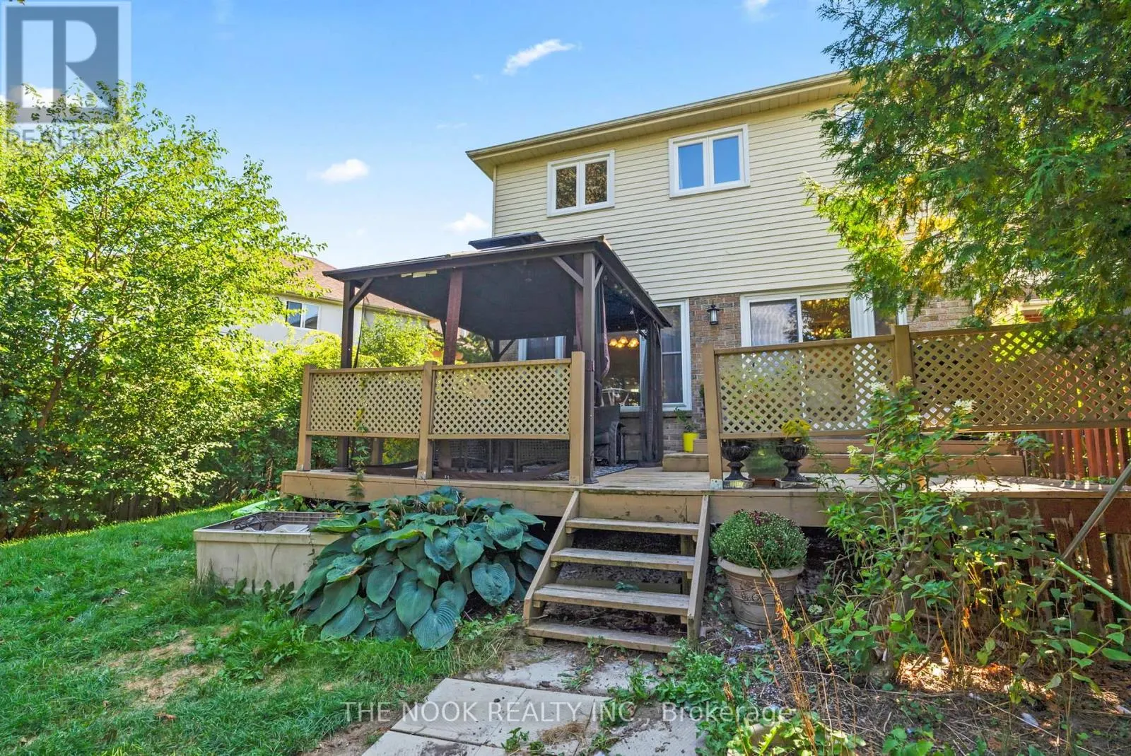 1041 MEADOWRIDGE CRESCENT