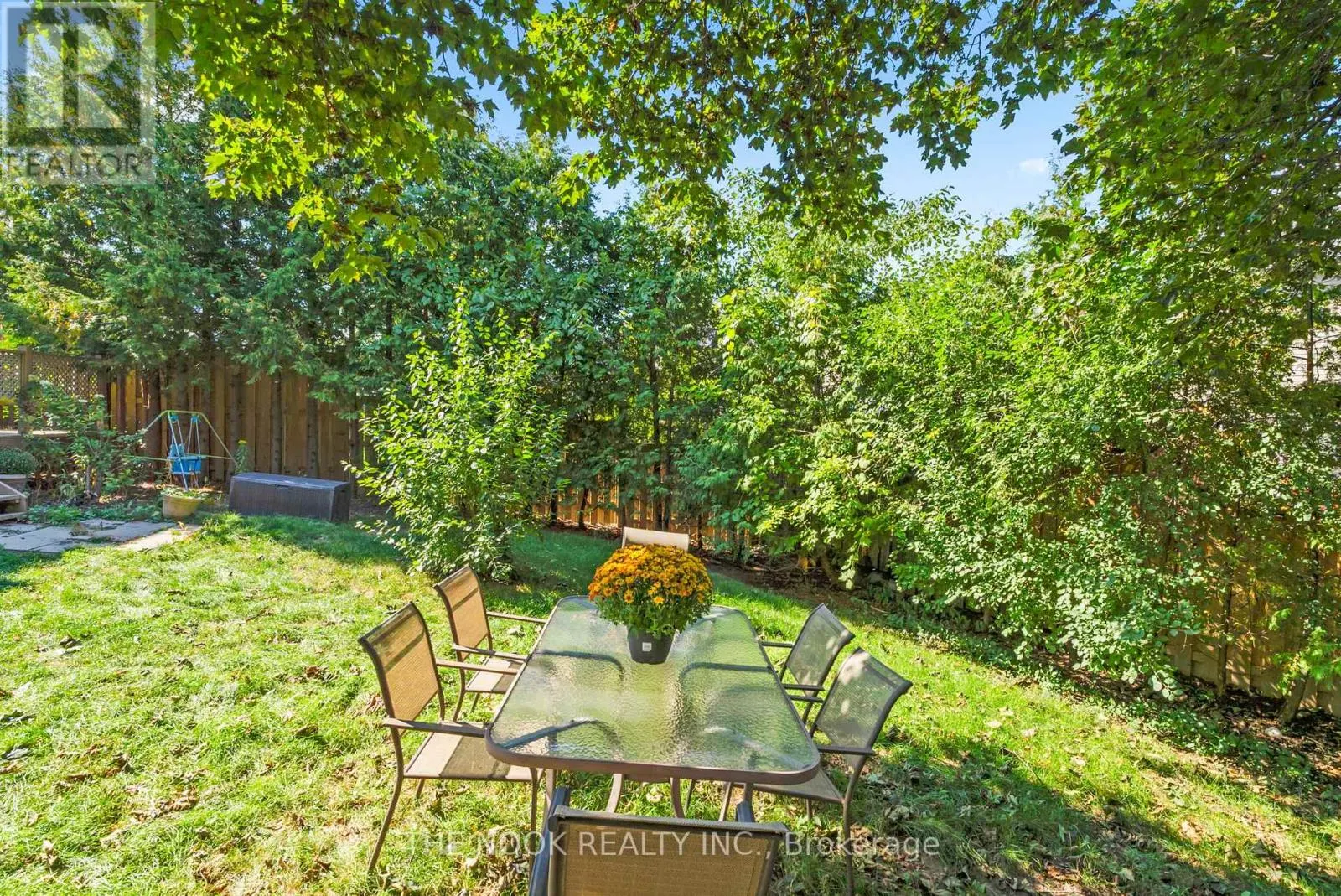 1041 MEADOWRIDGE CRESCENT