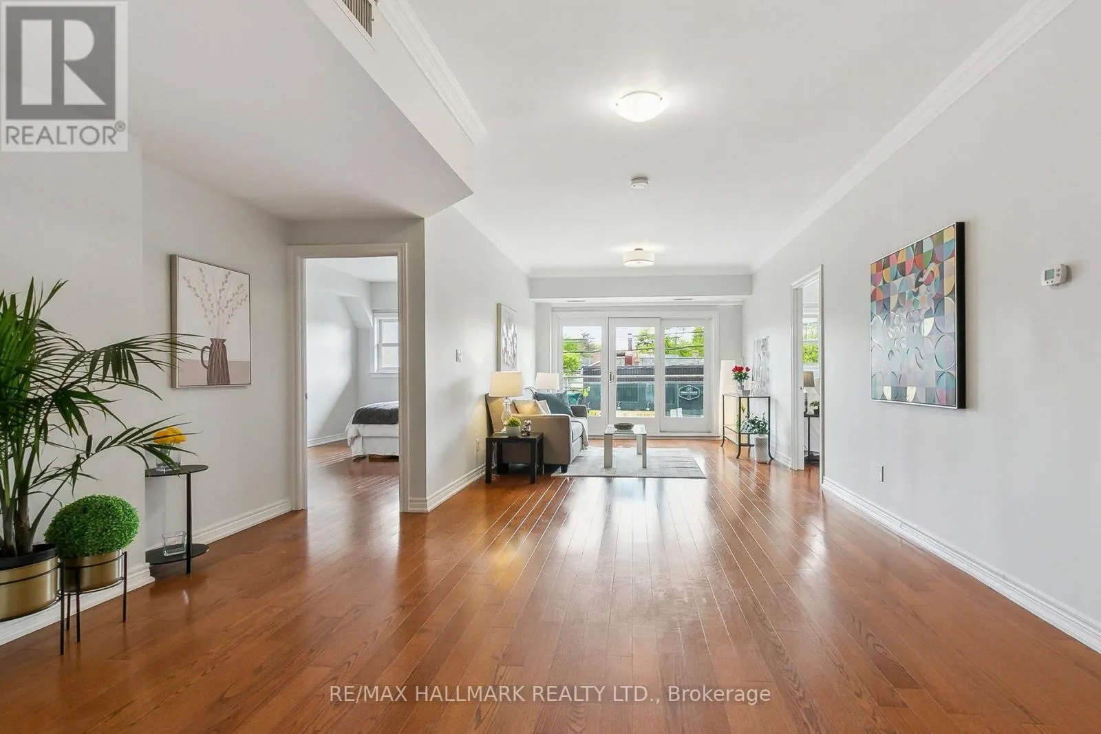 206 - 1 LAWLOR AVENUE