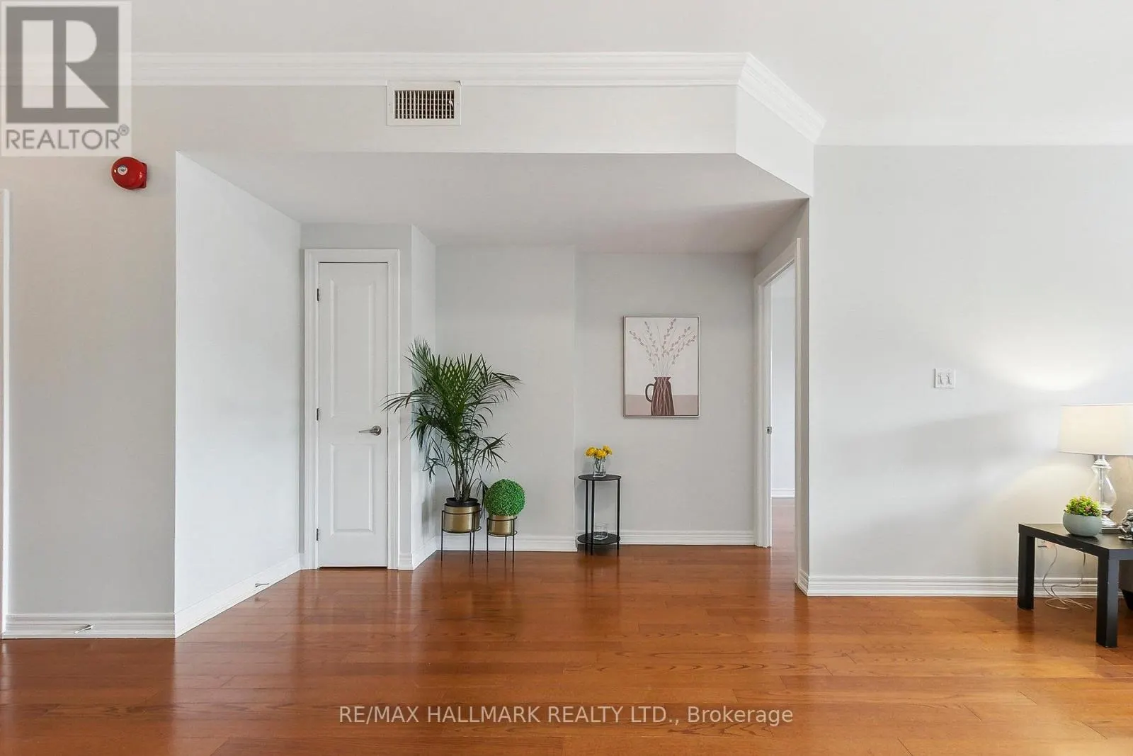 206 - 1 LAWLOR AVENUE