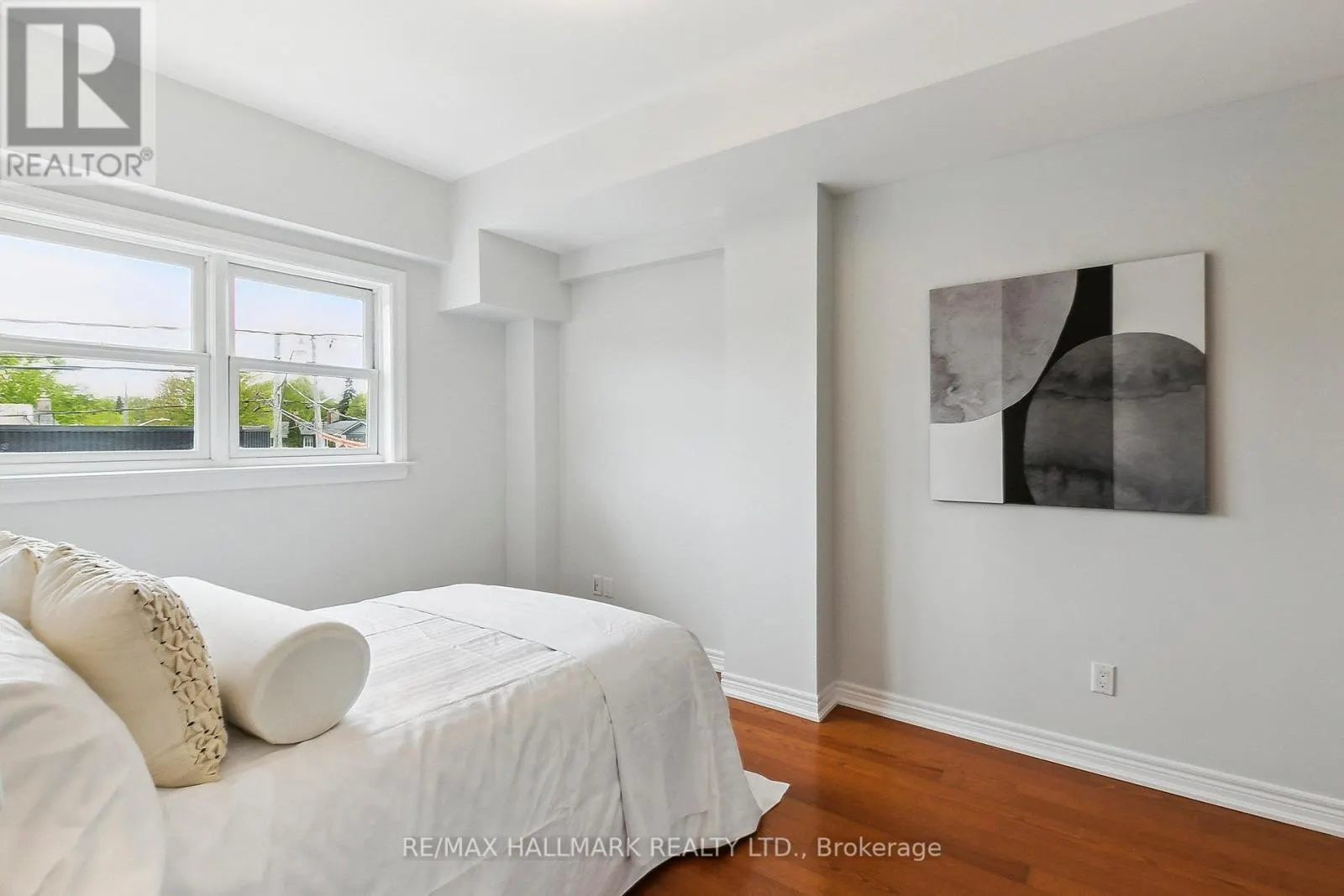 206 - 1 LAWLOR AVENUE