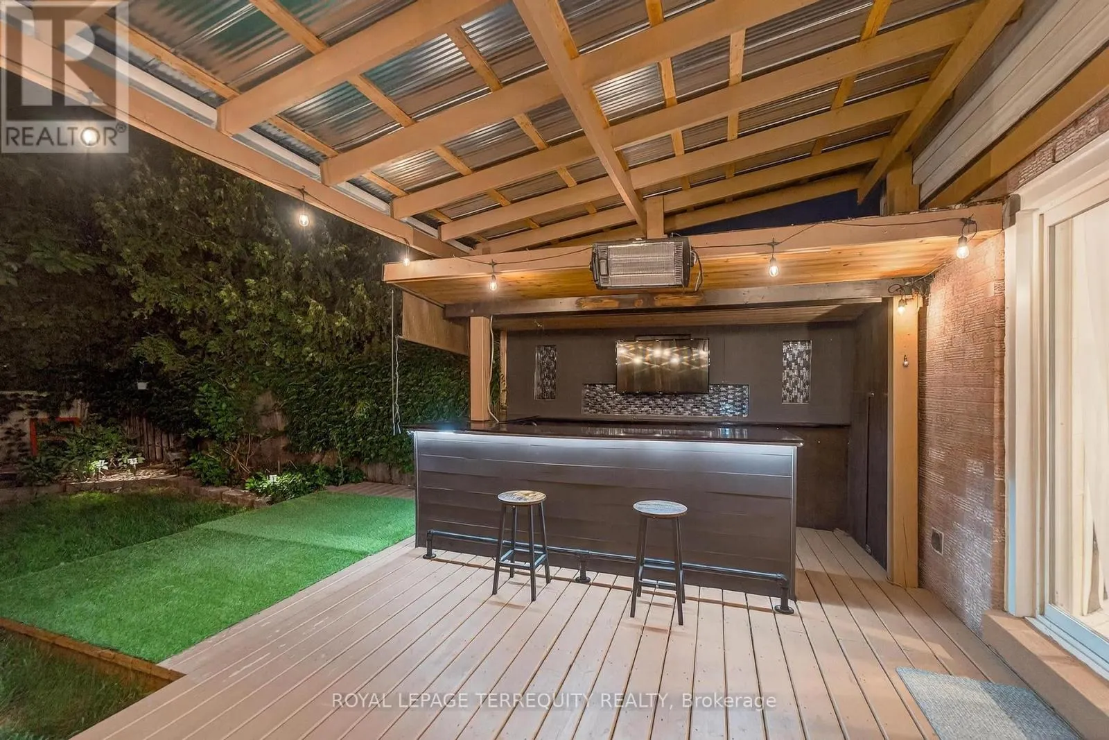 18 KERSHAW STREET