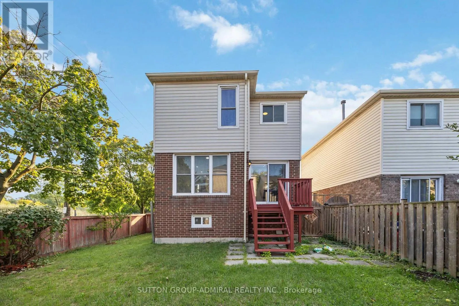 12 TILBURN PLACE
