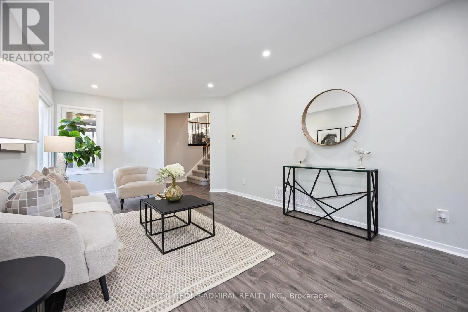 12 TILBURN PLACE