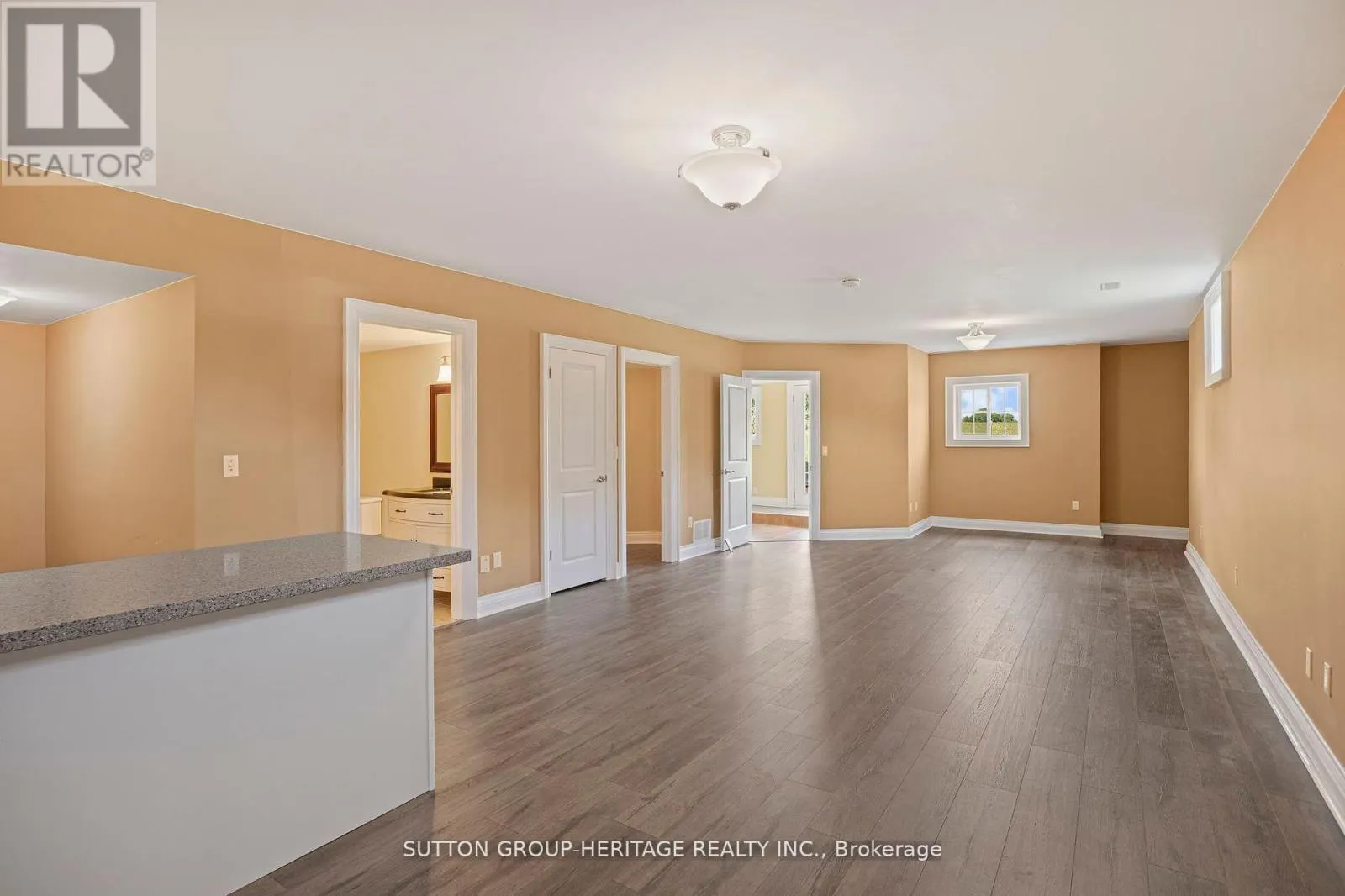 2100 TAUNTON ROAD